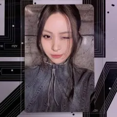 ITZY リュジン トレカ TUNNEL VISION BOX ver - メルカリ
