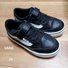 VANS　軽量スニーカー　20