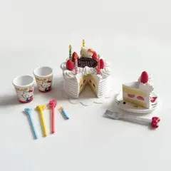 リーメント サンリオ ハローキティおうちごはん ①おたんじょうび会 