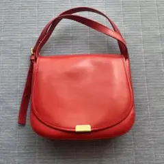 レザーショルダーバッグ 赤　本革