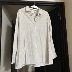 ベージュストライプシャツのサムネイル