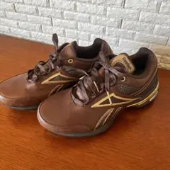 Item thumbnail for item 89f89647-867d-4d81-ae3f-88f94f29ffc5