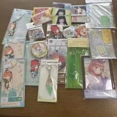 五等分の花嫁 アクリルキーホルダーラバーストラップ　缶バッジセット まとめ売り