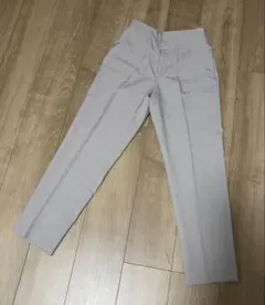 アーバンリサーチ ハイウエストテーパードパンツ M グレーのサムネイル