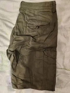オリーブグリーン カーゴパンツ