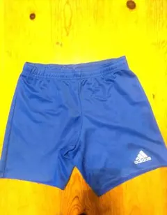 adidas 青 ハーフパンツ☆130☆サッカー