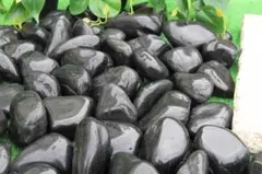 黒玉石 ( 黒宝石) 最高級磨き艶抜群外構園芸2寸(50～80mm)20kgのサムネイル