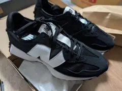 新品未使用New Balance MS327CBW ブラック/ホワイト