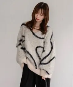 raffime Ｖネックニュアンスニット