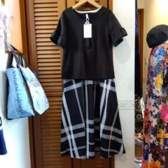 新品黒いフリル袖トップス＆チェック柄ワンピースセットアップ　Mサイズ
