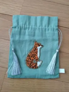 【 新品未使用】スタジオクリップ　ビーズ刺繍巾着　カーキ