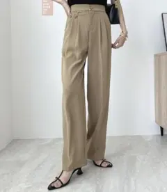 《美品✨》Futier land ハイウエストツータックスラックス