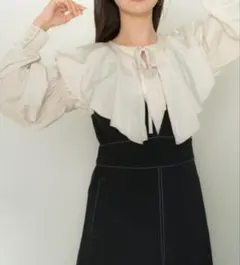 ★最終値下げ★LADYMADE BIGフレアカラー2WAYブラウスのサムネイル