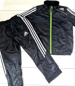 アディダス　ウインドブレーカー　上下　セット　裏起毛　130