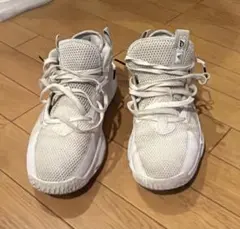 adidas Dame 8 バスケットボールシューズのサムネイル