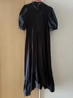 美品:ZARA ブラック ロングワンピース 半袖:コットン100%