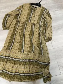 新品　今季　某ブランドサンプル品　リーフ柄ロングワンピース