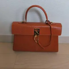 カフネ　CAFUNE　STANCEバック　極美品のサムネイル