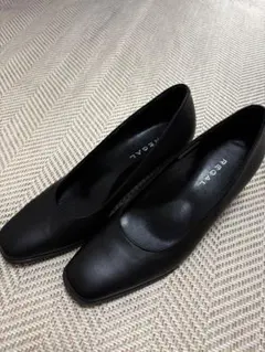 【新品購入後1回だけ使用】REGAL ブラック パンプス size24.0cmのサムネイル