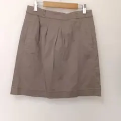 ベージュ スカートのサムネイル