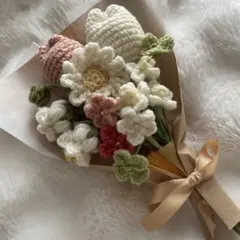 枯れない花束　ピンク　編み物　あみぐるみ　手編みブーケ　ギフトのサムネイル