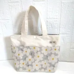 ハンドメイド　ポケットいっぱいトートバッグ　帆布　生成り①（持ち手短め）