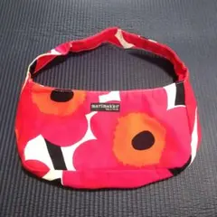 Item thumbnail for item e698922d-5121-4e92-bce1-7ae7e9041a34