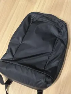 無印良品　肩の負担を軽くする　撥水　ビジネス　リュックサック（薄型）のサムネイル