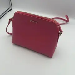 未使用に近い 現行 フルラ リリー ショルダーバッグ カメラバッグ 流行 