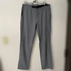 グレー カジュアルパンツ 調整可能ベルト付き