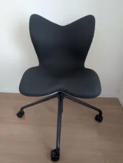 スワンチェア ブラックFritz Hansen アルネヤコブセン 北欧 - メルカリ