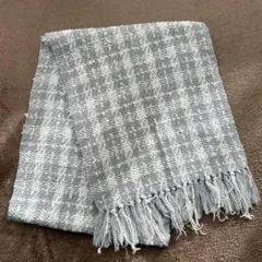 保管シミあり！新品未使用グレー チェック柄 マフラー フリンジ付き