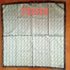 【最終値下げ】FENDI スカーフ 57㌢×57㌢のサムネイル