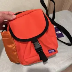 The North Face ナナミカ　ストロールショルダーバッグ オレンジ