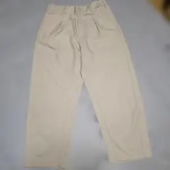 【GU】カーブタックパンツ (L) 321-342408（23-01）のサムネイル