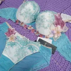 ミントグリーン花柄ブラジャーショーツセット パルファージュ