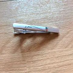 桂由美 ネクタイピンのサムネイル