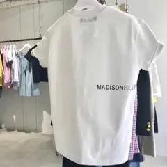 マディソンブルー バックロゴ ポケット Tシャツのサムネイル