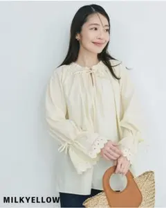 basement online 刺繍スリーブブラウス　yellow