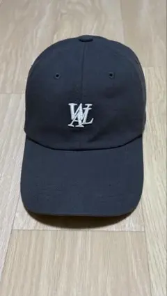 WOOALONG（ウアロン） キャップ　韓国　小さめロゴ刺繍のサムネイル