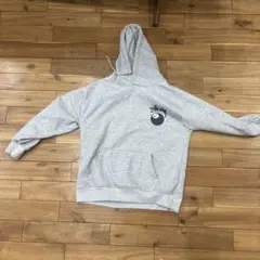 【限定】Stussy /NIKEグレー パーカー フード付き M