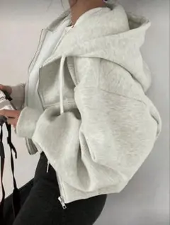 レディース フード付き 無地 ジップアップ スウェットシャツ　クロップドパーカー