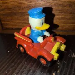 ドナルドダック 消防車 フィギュア型エンピツ削り超レアヴィンテージ品