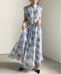 セオリーリュクス2024リーフプリントスカート38美品 - メルカリ