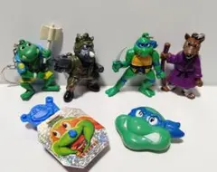 ミュータントタートルズ キーホルダー バッジ等食玩 - メルカリ