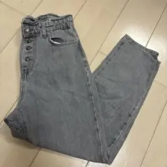 ZARA グレー デニムパンツ ハイウエスト ボタンフライ　ザラ　レディースのサムネイル