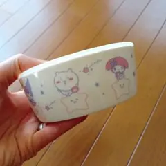 非売品　ちいかわ×サンリオ コラボ 　ユニクロ保存容器 125mm×50mm