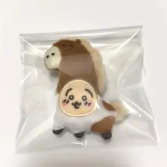 ちいかわ　ぬいぐるみバッジ　うさぎ　馬