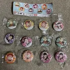 スパイファミリー　くら寿司　オリジナル缶バッジ　全8種 計12個　未開封