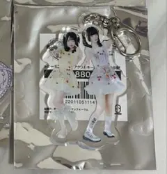 島村嬉唄 ランダム衣装アクリルキーホルダー きゅるりんってしてみて